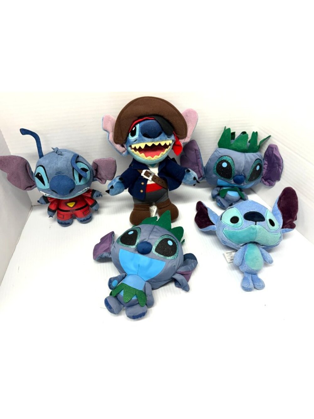 Lot of 5 Stitch Plush - including‎ a Disney Parks pirate and Doorables